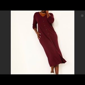 NWOT perfect Winter dress! Old Navy Ribbed button down midi dress.